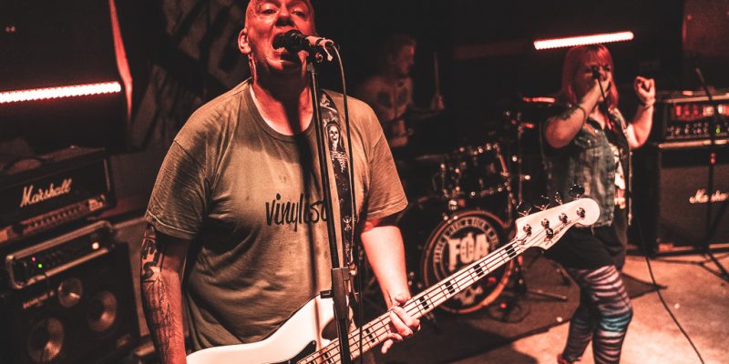 Vier Meter Hustensaft @ Pestspiele 2021 09 25