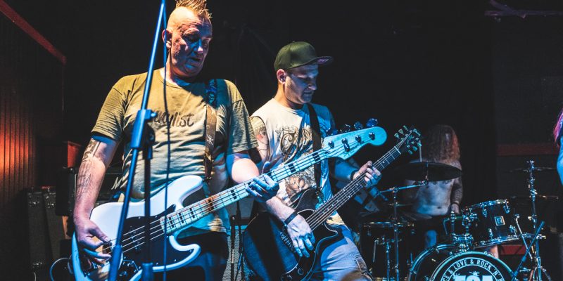 Vier Meter Hustensaft @ Pestspiele 2021 09 25